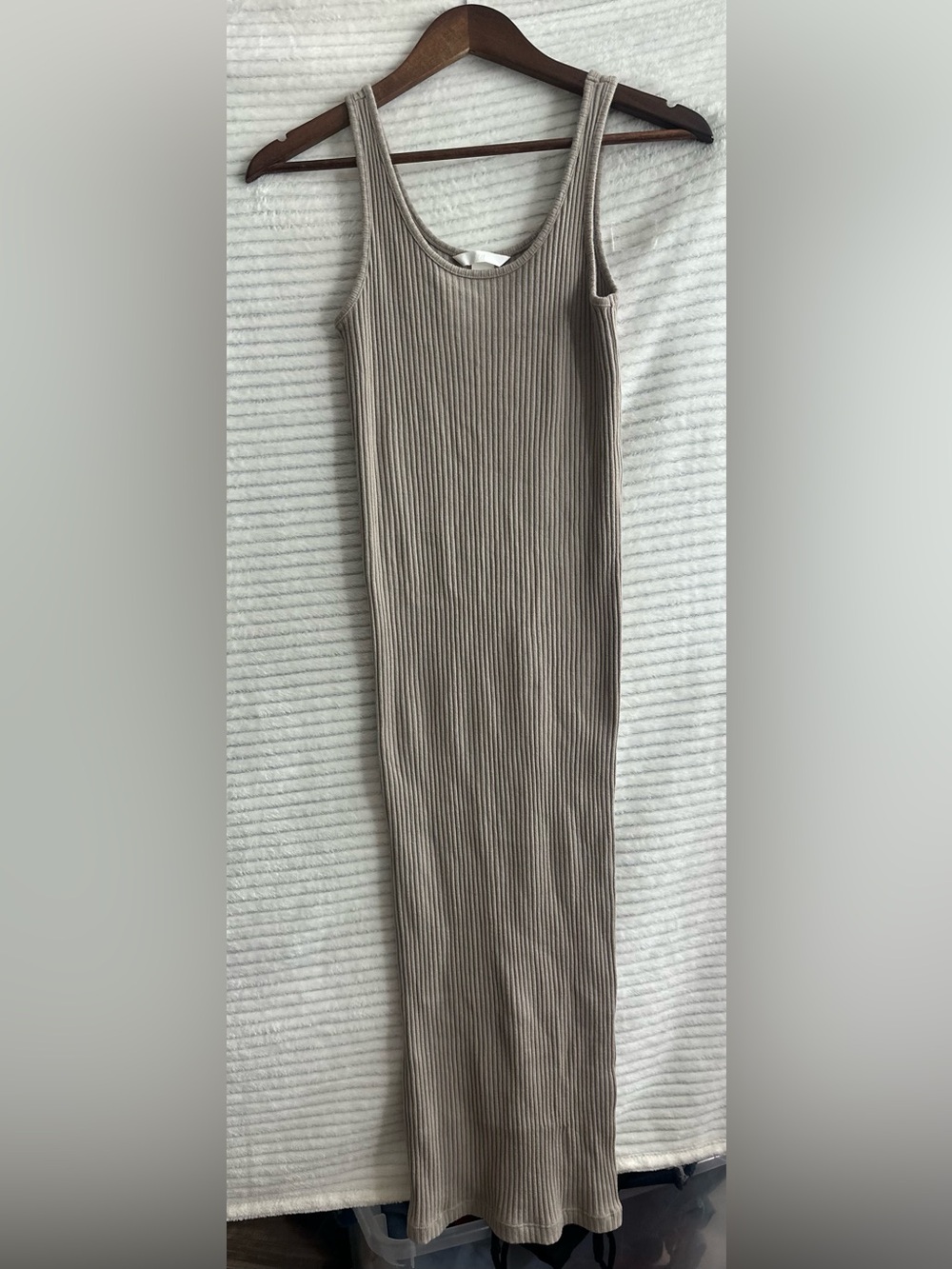 H&M Ribbed Knit Skirt in Light Taupe